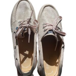 Sperry Top Sider Rose Gold Boat Shoes, Girls size 4/woman’s 6